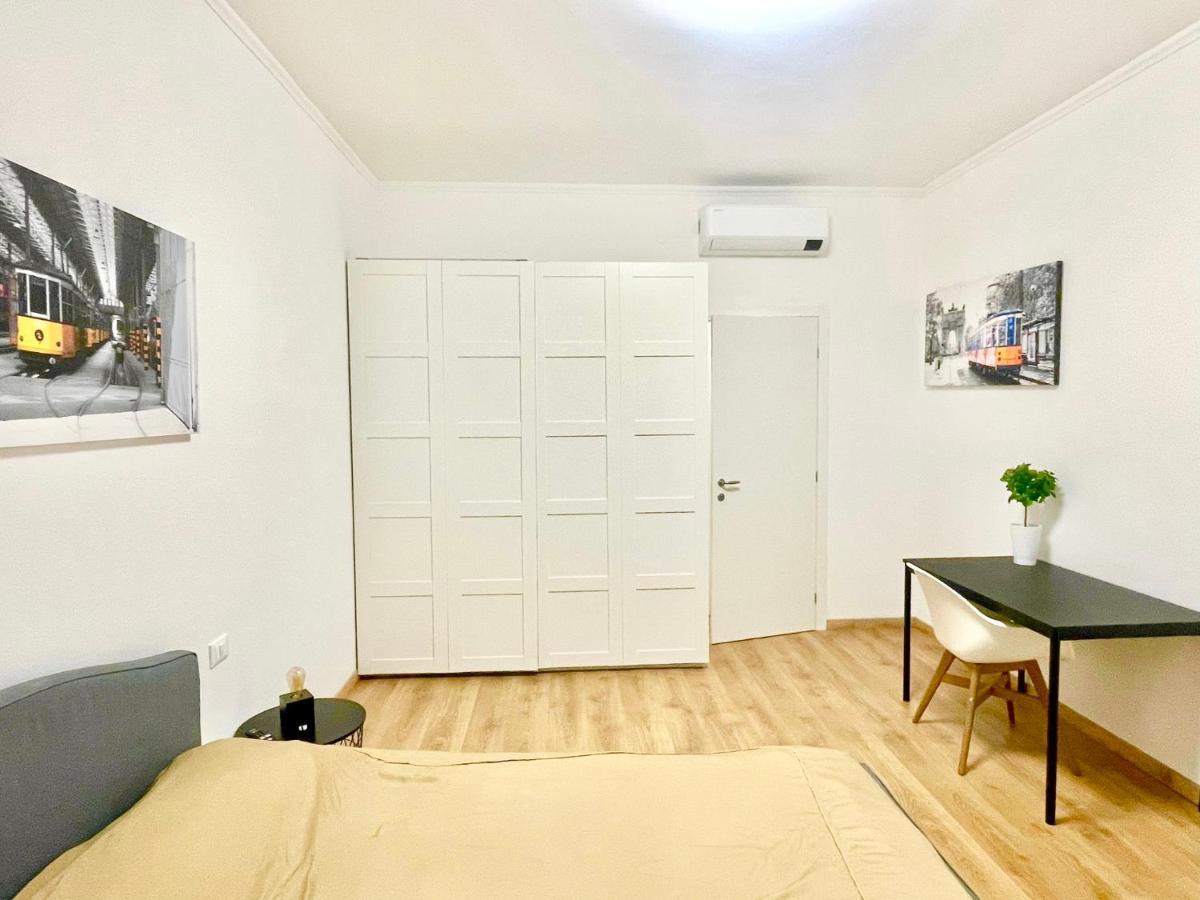 Camera Con Bagno Privato - Zona Bocconi Milánó Kültér fotó